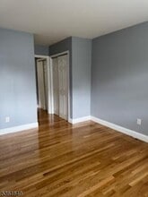 268 McBride Ave in Paterson, NJ - Foto de edificio - Building Photo
