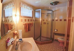 39 North Rd in Highland, NY - Building Photo