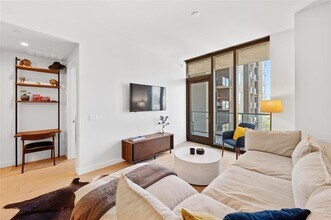 44 East Ave in Austin, TX - Building Photo - Building Photo