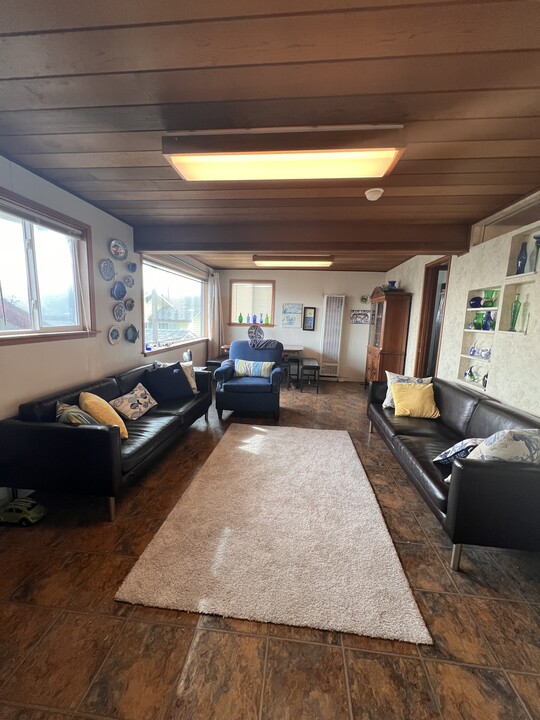 41 Ocean View Ave in Dillon Beach, CA - Foto de edificio