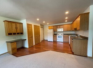 5884 Delikowski St in Weston, WI - Building Photo - Building Photo