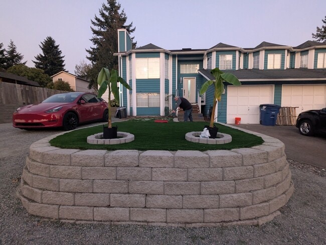 property at 24028 25th Ave S