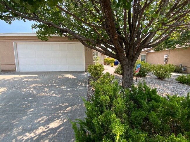 property at 11432 Vistazo Pl SE