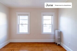 21 Easton St in Boston, MA - Building Photo - Building Photo