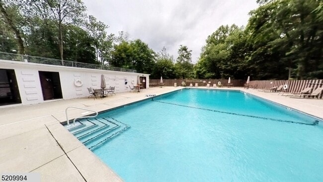 465 Valley St in Maplewood, NJ - Building Photo - Building Photo