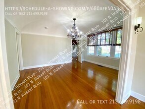 101 N Hobart Blvd in Los Angeles, CA - Building Photo - Building Photo