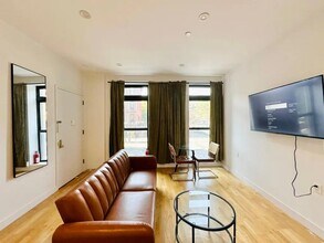 251 DeKalb Ave-Unit -1 in Brooklyn, NY - Building Photo - Building Photo