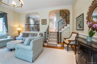 468 Murray St in Pelham Manor, NY - Building Photo - Building Photo