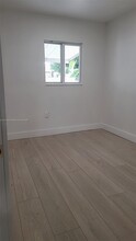 2310 NW 103rd St in Miami, FL - Building Photo - Building Photo