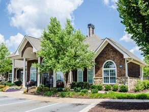 River Run Apartments in Spartanburg, SC - Building Photo - Building Photo