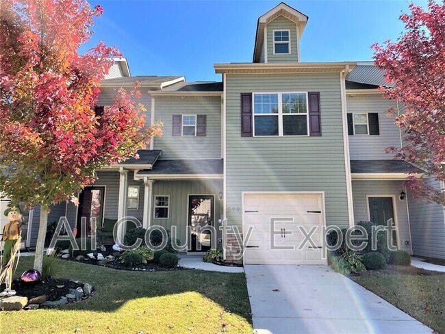 property at 599 Oakside Pl