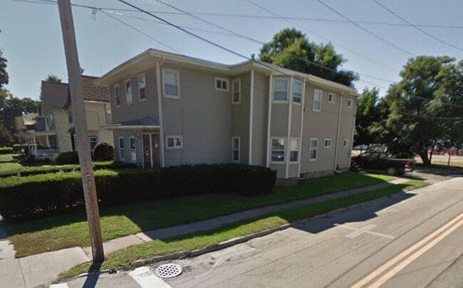 202 E High St in Painted Post, NY - Building Photo - Building Photo