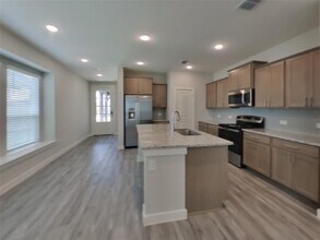 556 Raglands Rd in Leander, TX - Building Photo - Building Photo
