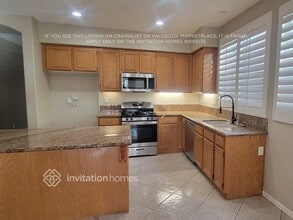 43561 Tirano Dr in Temecula, CA - Foto de edificio - Building Photo