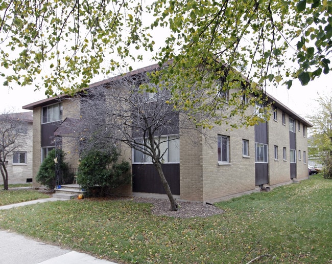 1119 Cherry St in Green Bay, WI - Foto de edificio - Building Photo