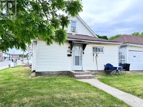 5703-5703 Desson Ave in Niagara Falls, ON - Building Photo - Building Photo
