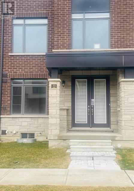 33 Camino Real Dr in Caledon, ON - Building Photo