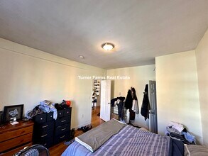 724 Washington St, Unit 2 in Brookline, MA - Building Photo - Building Photo