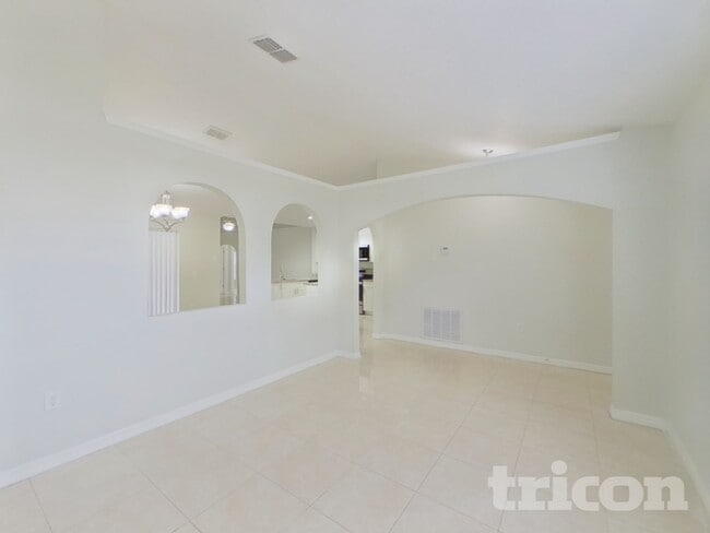 311 Ferrara Ct in Kissimmee, FL - Foto de edificio - Building Photo