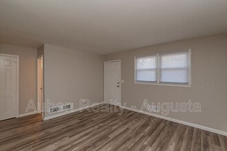 1604 Johns Rd in Augusta, GA - Building Photo - Building Photo