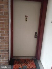 123 Meadowview Ln in Mont Clare, PA - Building Photo - Building Photo