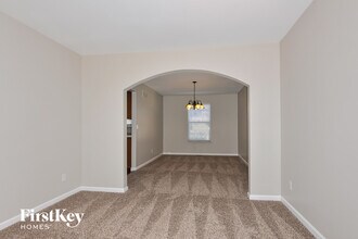 901 Lands End Cir in St. Charles, MO - Building Photo - Building Photo