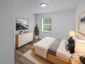 1219 Crest Dr SE in Cleveland, TN - Foto de edificio - Building Photo