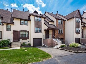 1977 Drury Ln in Columbus, OH - Building Photo