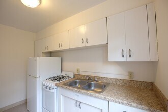 Laurel Apartments in St. Paul, MN - Foto de edificio - Building Photo