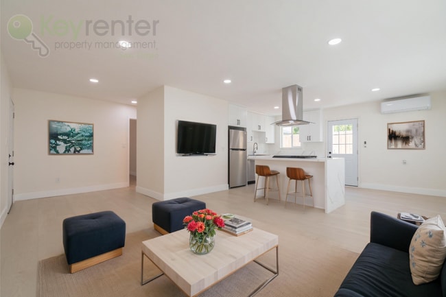 155 Johnston Ln in San Marcos, CA - Building Photo - Building Photo