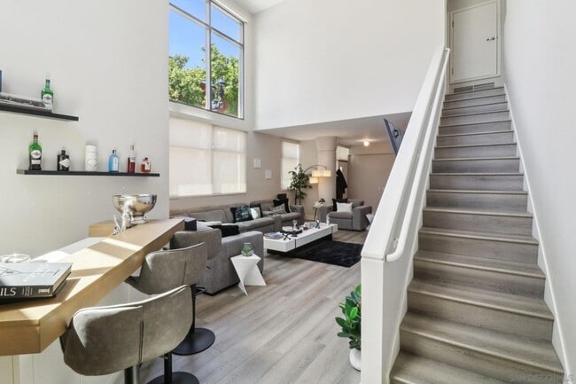 645 Front St, Unit 104 in San Diego, CA - Building Photo - Building Photo