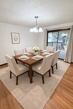 9911 N Indian Trail Rd in Spokane, WA - Building Photo - Building Photo