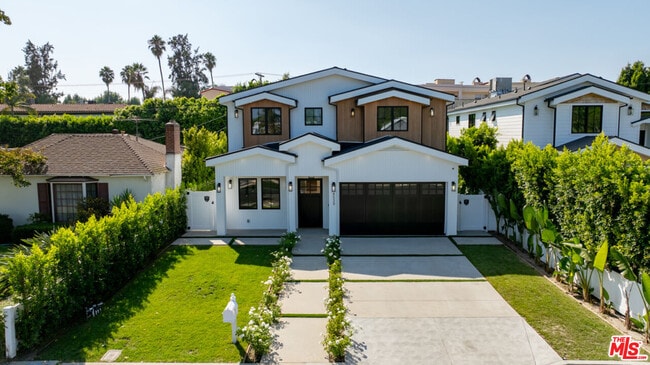 property at 4539 Longridge Ave