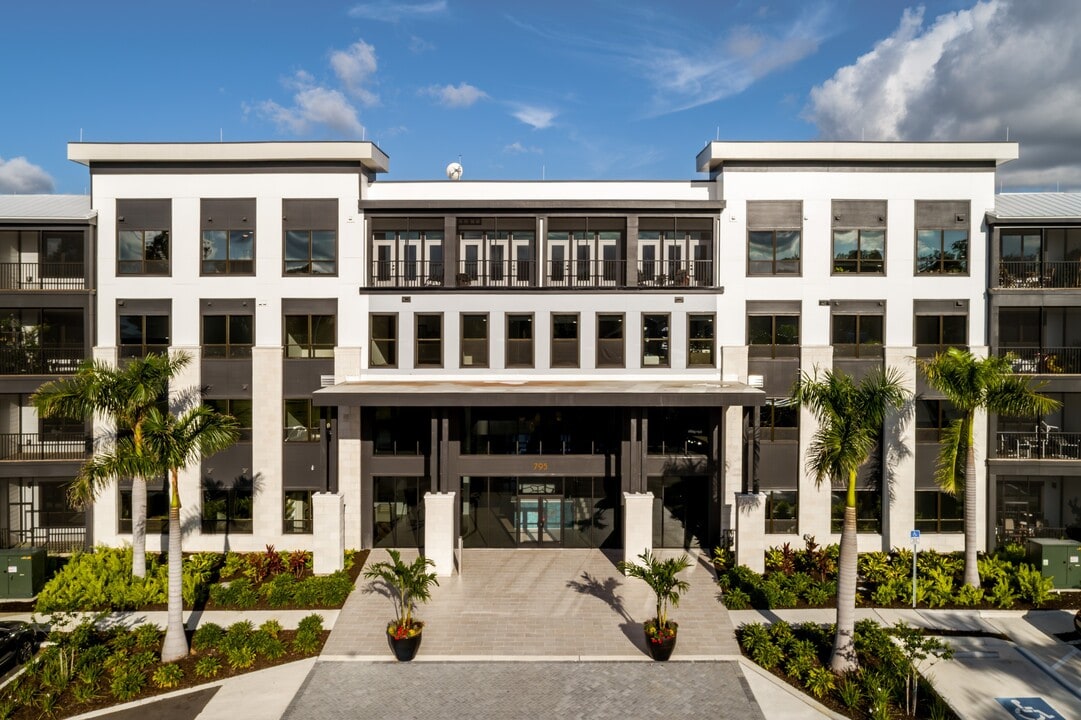 Ironwood Flats in Brandon, FL - Foto de edificio