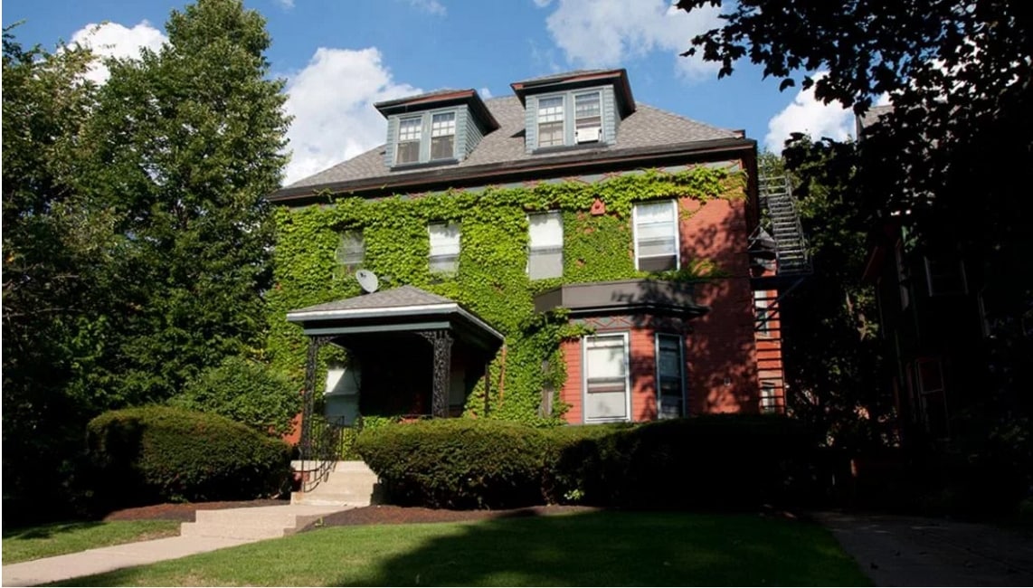 351 Linwood Ave in Buffalo, NY - Building Photo