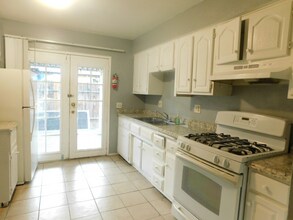 1230 Valencia Ave in Hemet, CA - Building Photo - Building Photo