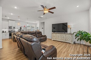 916 Windflower in New Braunfels, TX - Building Photo - Building Photo