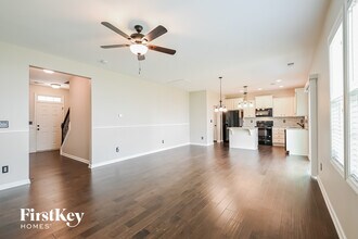 78 W Lumber Ct in Clayton, NC - Foto de edificio - Building Photo