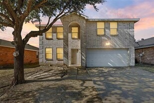9120 Quarter Horse Ln in Fort Worth, TX - Building Photo