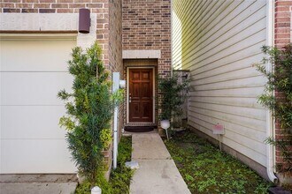 3658 Main Plaza Dr in Houston, TX - Building Photo - Building Photo