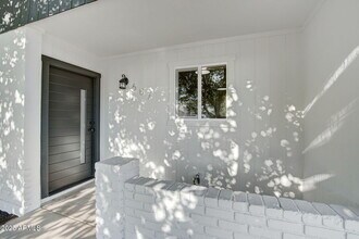 687 N Jackson St in Chandler, AZ - Building Photo - Building Photo