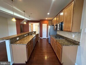 9430 Dunraven St in Frederick, MD - Building Photo - Building Photo