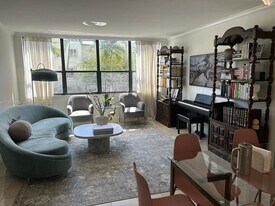 10000 Bay Harbor Terrace in Bay Harbor Islands, FL - Building Photo