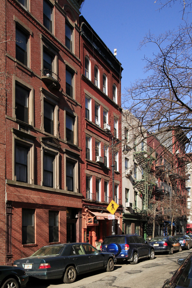 21 Bedford St in New York, NY - Foto de edificio - Building Photo