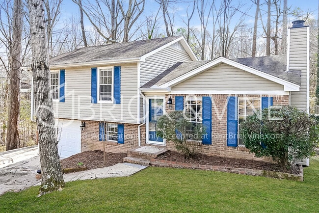 property at 3109 Fieldstone Cir