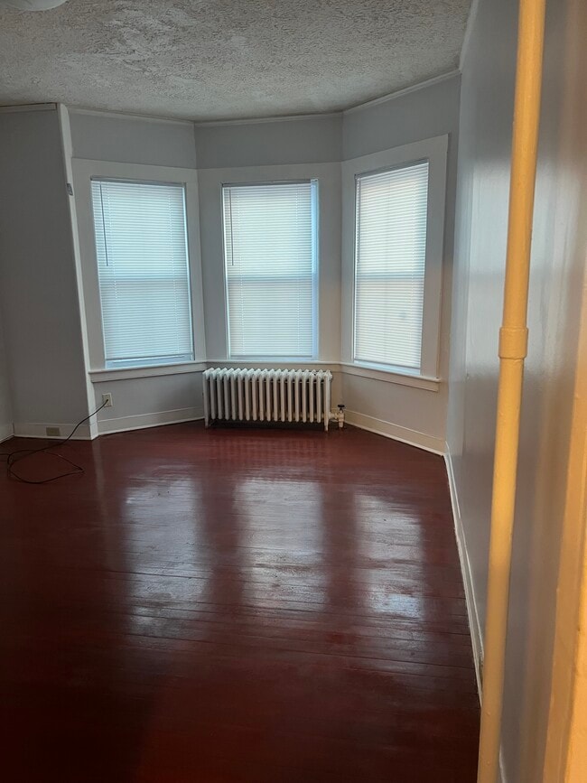 55 Laurel St, Unit 55 Laurel Street in Manchester, CT - Building Photo - Building Photo