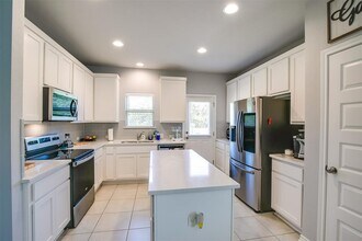 257 Syrah Ct in Leander, TX - Building Photo - Building Photo