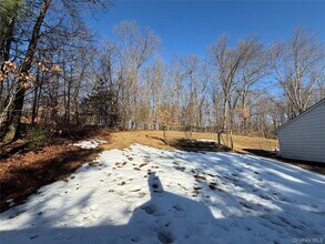 15 Dugan Ln in Hopewell Junction, NY - Building Photo - Building Photo
