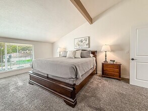 2439 Lita Pl in Simi Valley, CA - Building Photo - Building Photo