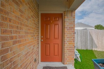 2315 Zephyr Ln in Rosenberg, TX - Building Photo - Building Photo